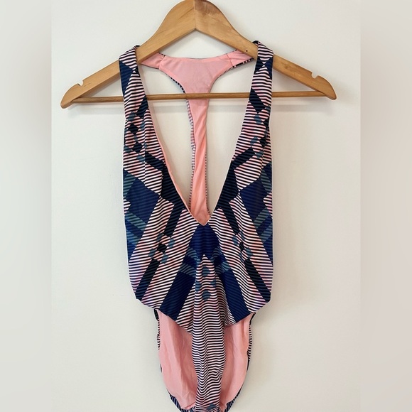 The Bikini Lab Women's Size Medium Plunge Front One-Piece Swimsuit Pink - Picture 4 of 8